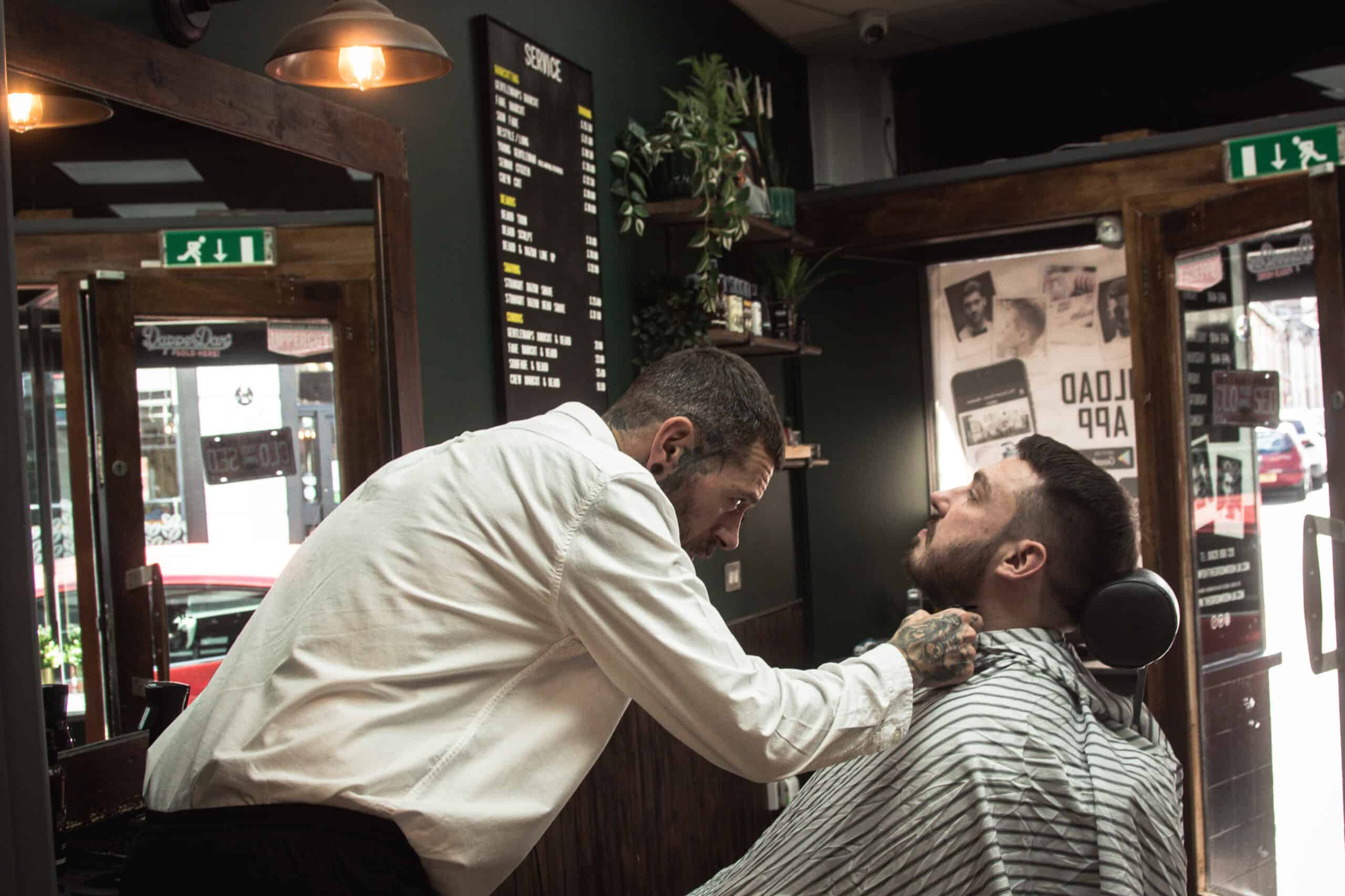 mark nichol at the groom room newton abbot barbershop